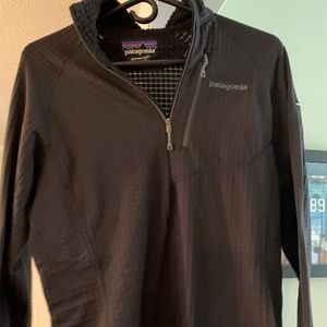 Women’s Patagonia Drifit pullover
